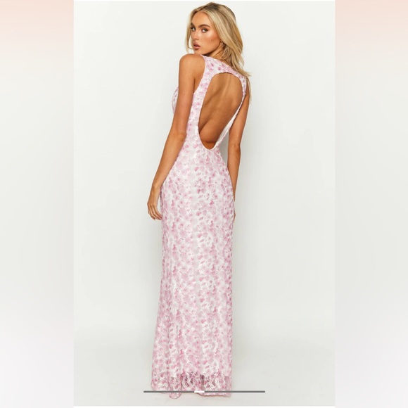 Beginning Boutique: Frida Pink Lace Maxi Dress - Picture 2 of 8